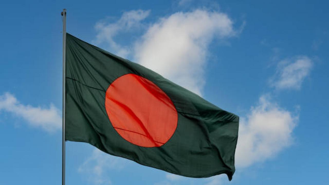 Bangladeş'te can pazarı: Kazada 8 ölü