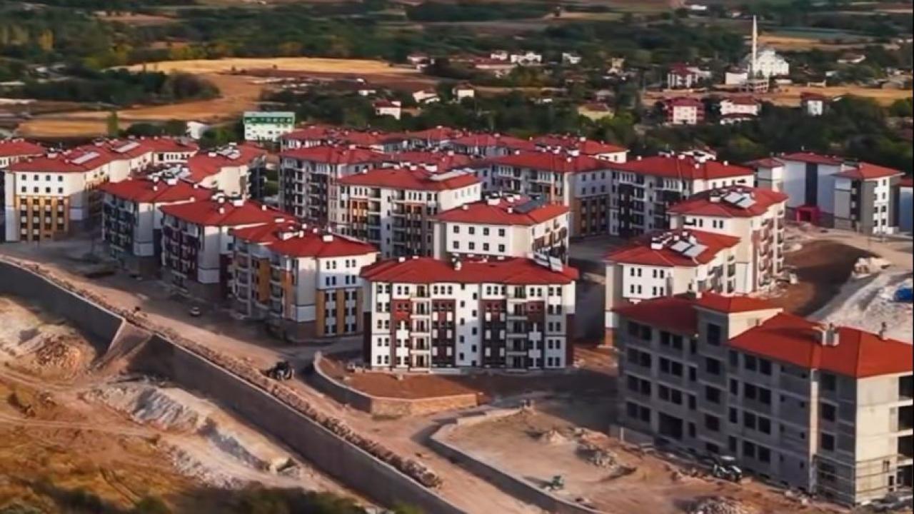 Asrın inşasında Elazığ'da 14 bin 894 bağımsız bölüm inşa edildi