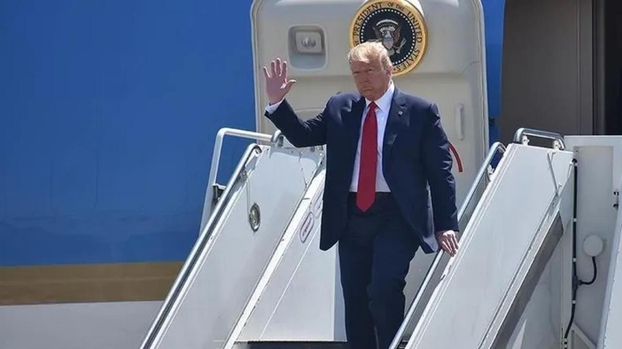 Trump 2026 NATO Zirvesi'nden ayrılırken İran tehdidi yüzünden gizlice uçak değiştirmiş