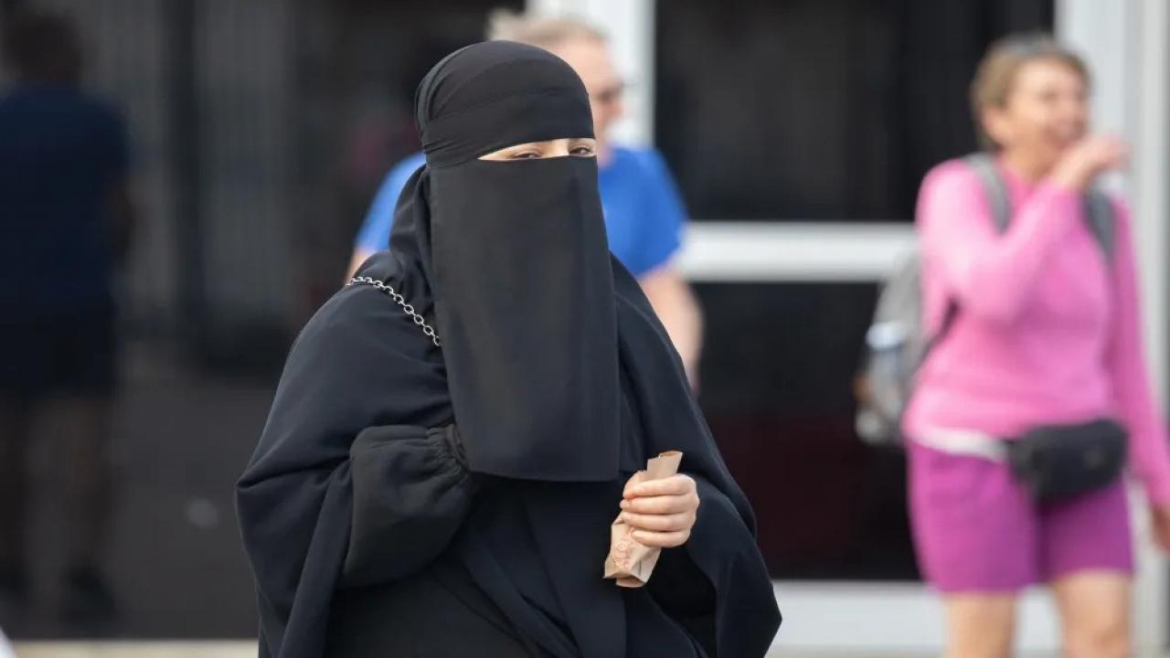 Portekiz'de peçe yasaklandı