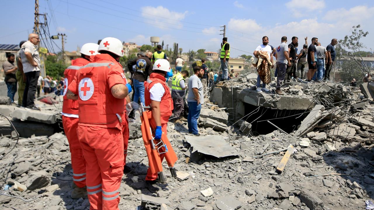 Lübnan'da bilanço ağırlaşıyor: 8 bin 915 can kaybı