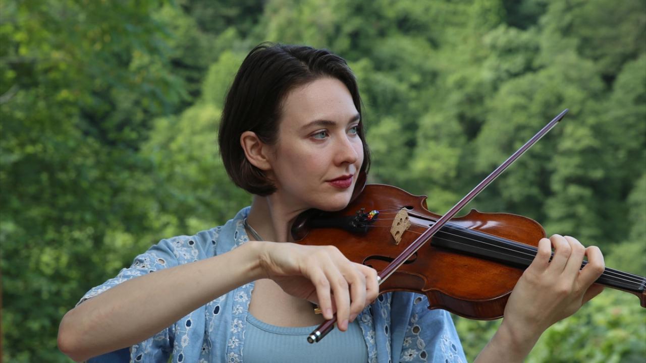 Amerikalı kemancının Susam Sokağı'ndan Rize'ye uzanan müzik yolculuğu