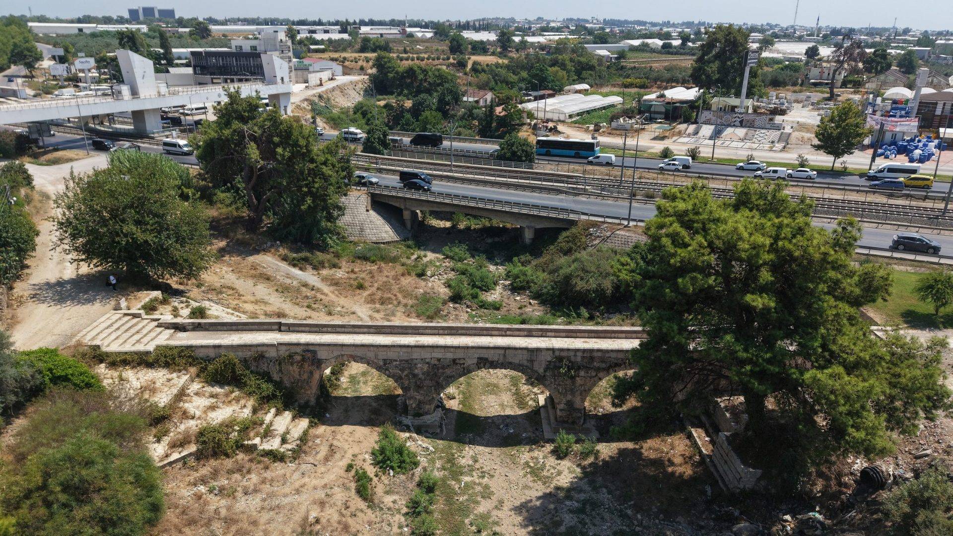Antalya’da 800 yıllık zaman tüneli: Roma Dönemi ile günümüz yapısı yan yana