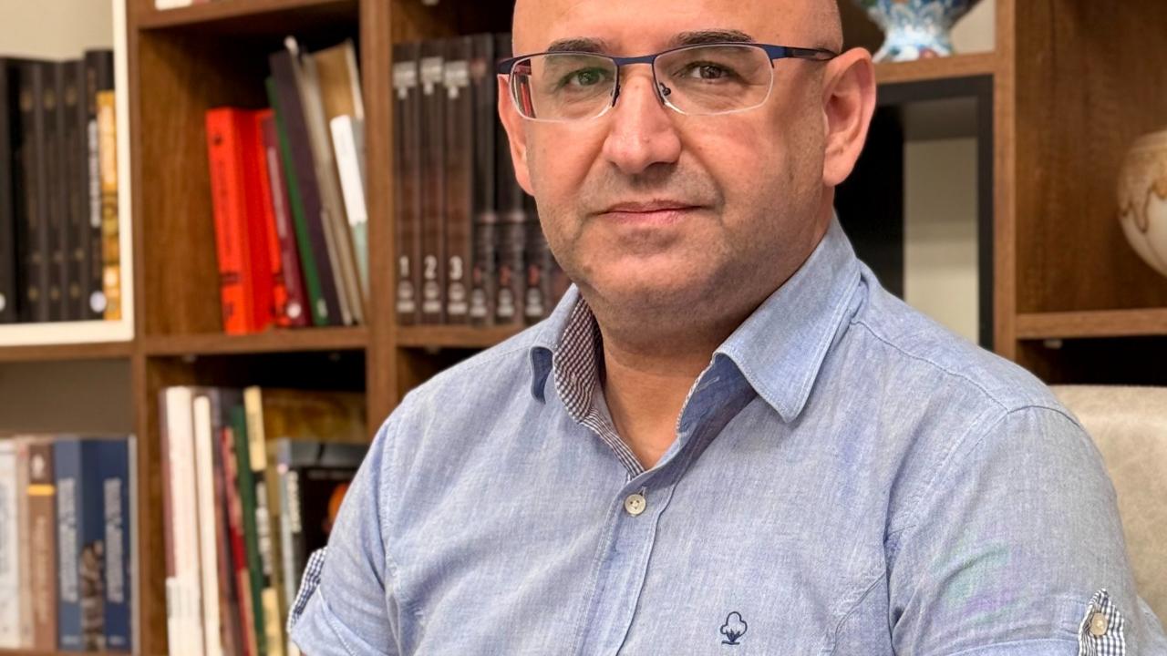 Ümit Sanlav: Çocukların dijital güvenliği platformların inisiyatifine bırakılamaz