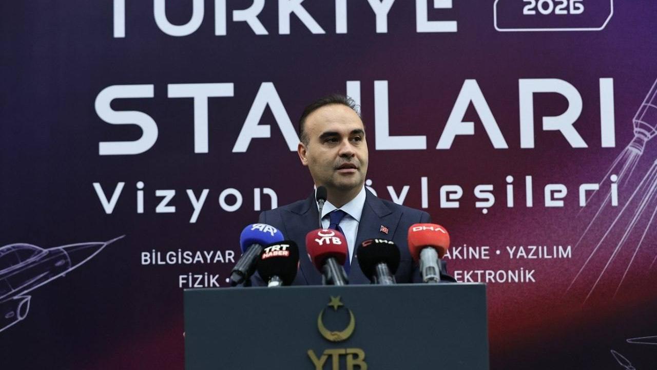 Bakan Kacır: Kızılelma ve KAAN ile mührümüzü gökyüzüne vuracağız