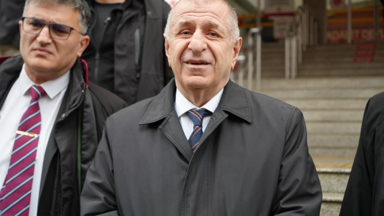 Ümit Özdağ, 'tehdit' suçlamasıyla hakim karşısına çıktı
