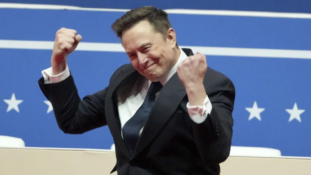 Pentagon'da yeni dönem: Elon Musk geleceğin savaşlarını tasarlayacak