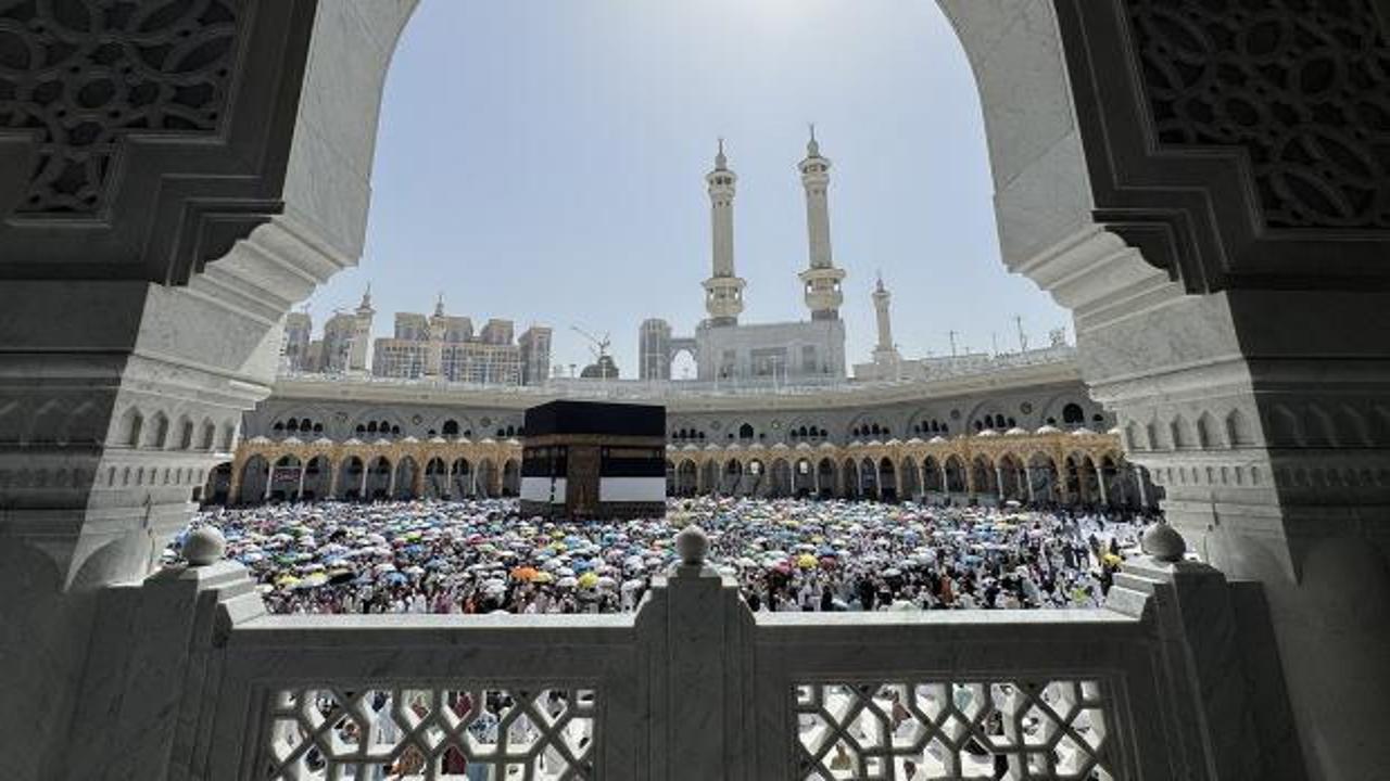 Umre yolculuğunda tarihi dönüş! Güzergâh yeniden açıldı: İstanbul’dan Mekke’ye 9 gün