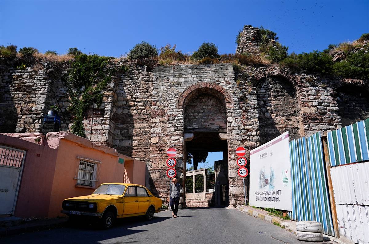 İstanbul’da sahabe kabirlerine komşu Eğrikapı’nın saklı kalmış öyküsü