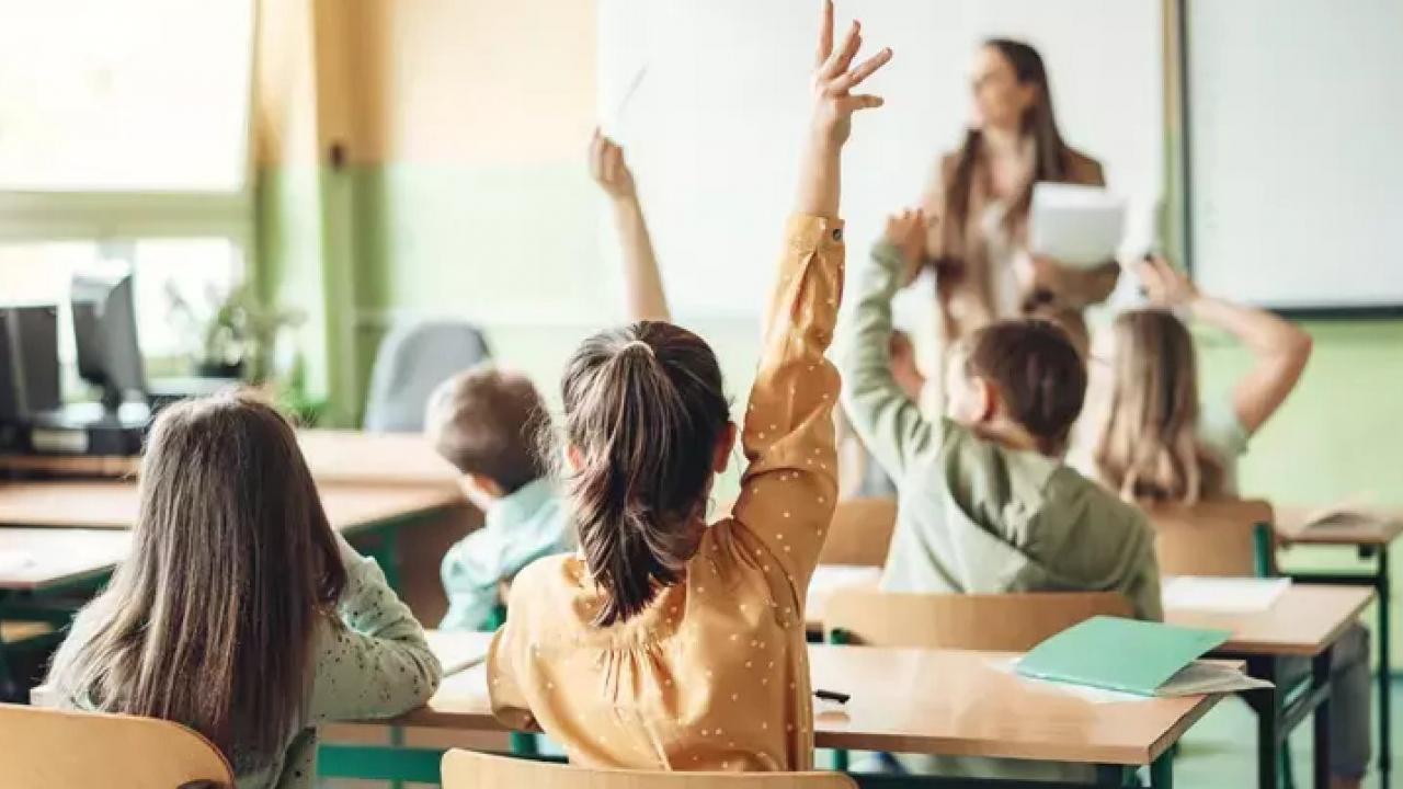 Dünya alarma geçti: Okullarda yeni sistemler devrede!