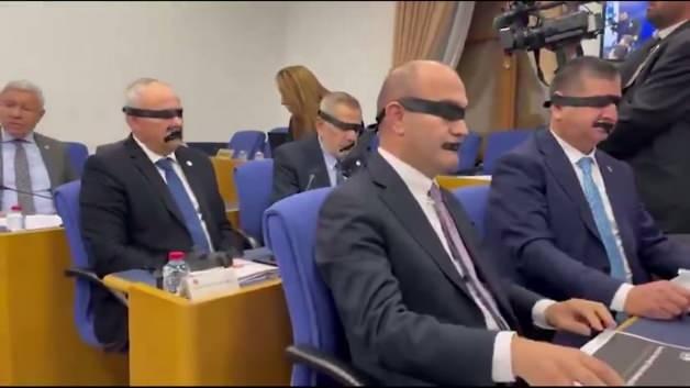 Yapay zeka değil gerçek: Yeni Partililerin garip Halk TV tepkisi