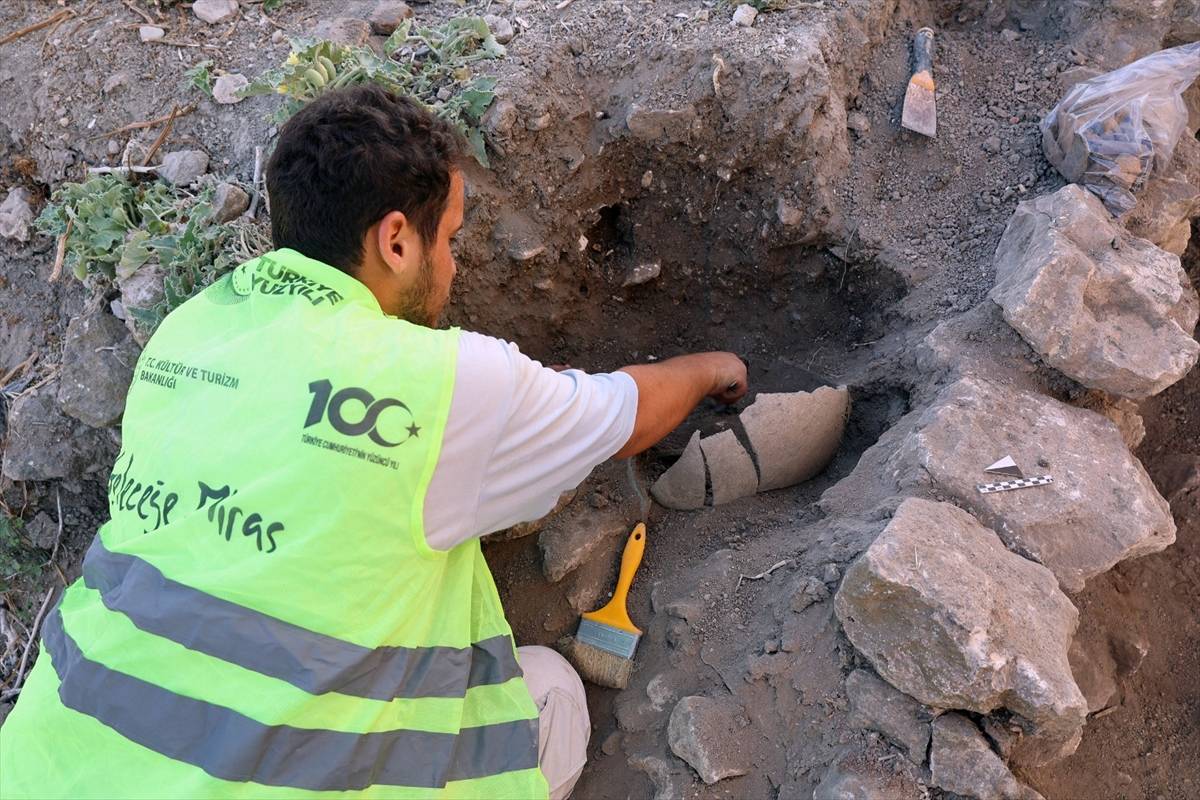 Balıkesir’deki sürpriz keşif! 2 bin 600 yıl sonra bozulmadan ortaya çıkarıldı