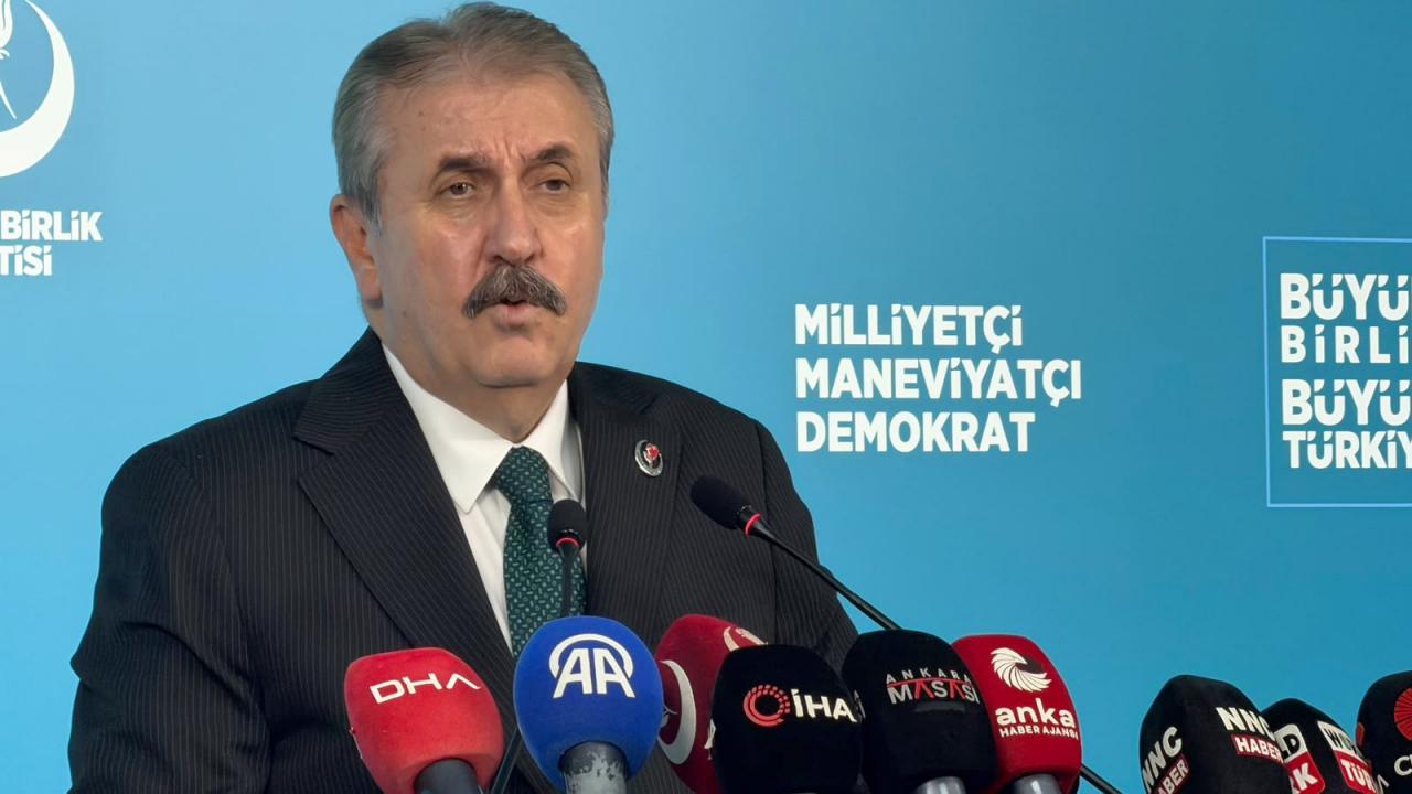 Destici, Aliya İzzetbegoviç'i vefatının 23. yıl dönümünde andı