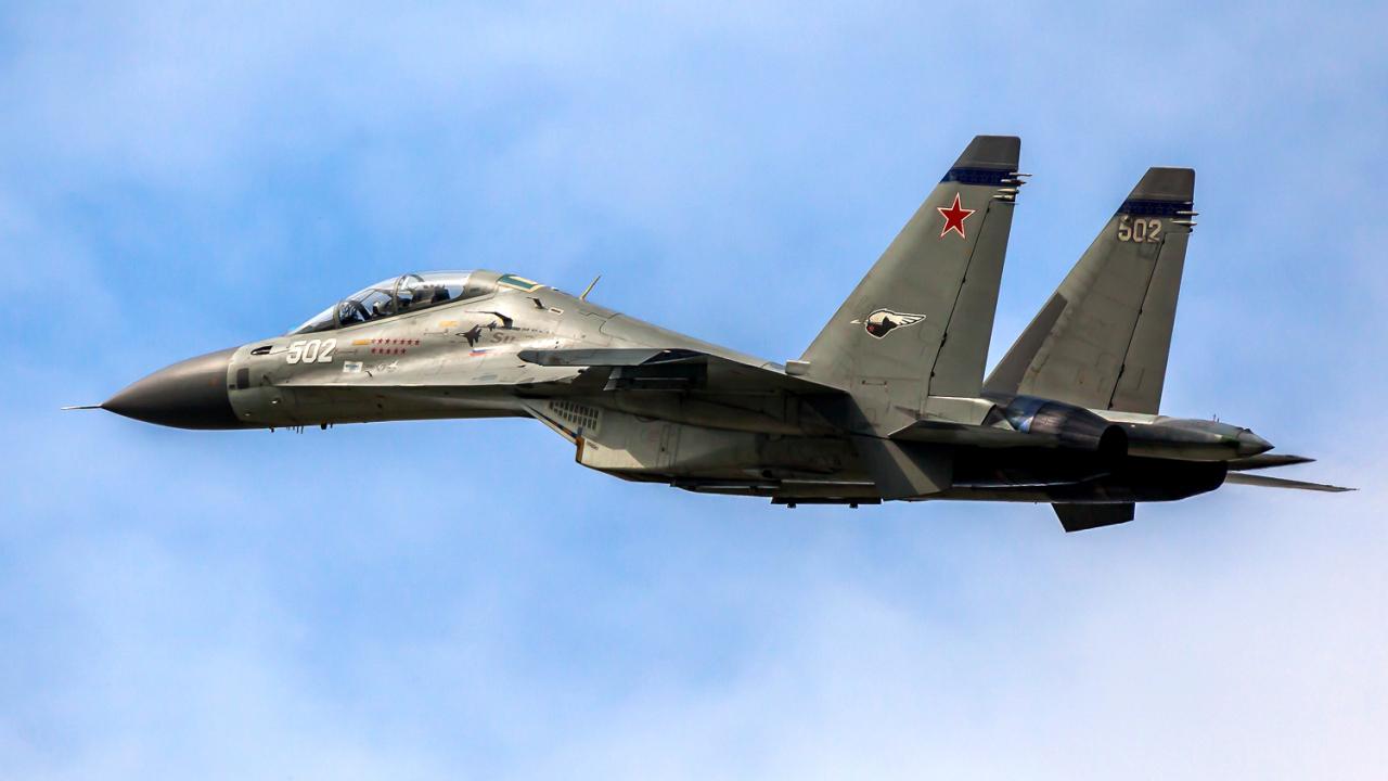 Son dakika: Rusya'da Su-30 savaş uçağı düştü!