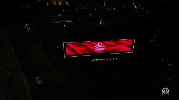 Şam'ın simgelerinden Emevi Meydanı’nda 29 Ekim Cumhuriyet Bayramı kutlamaları dev ekranda